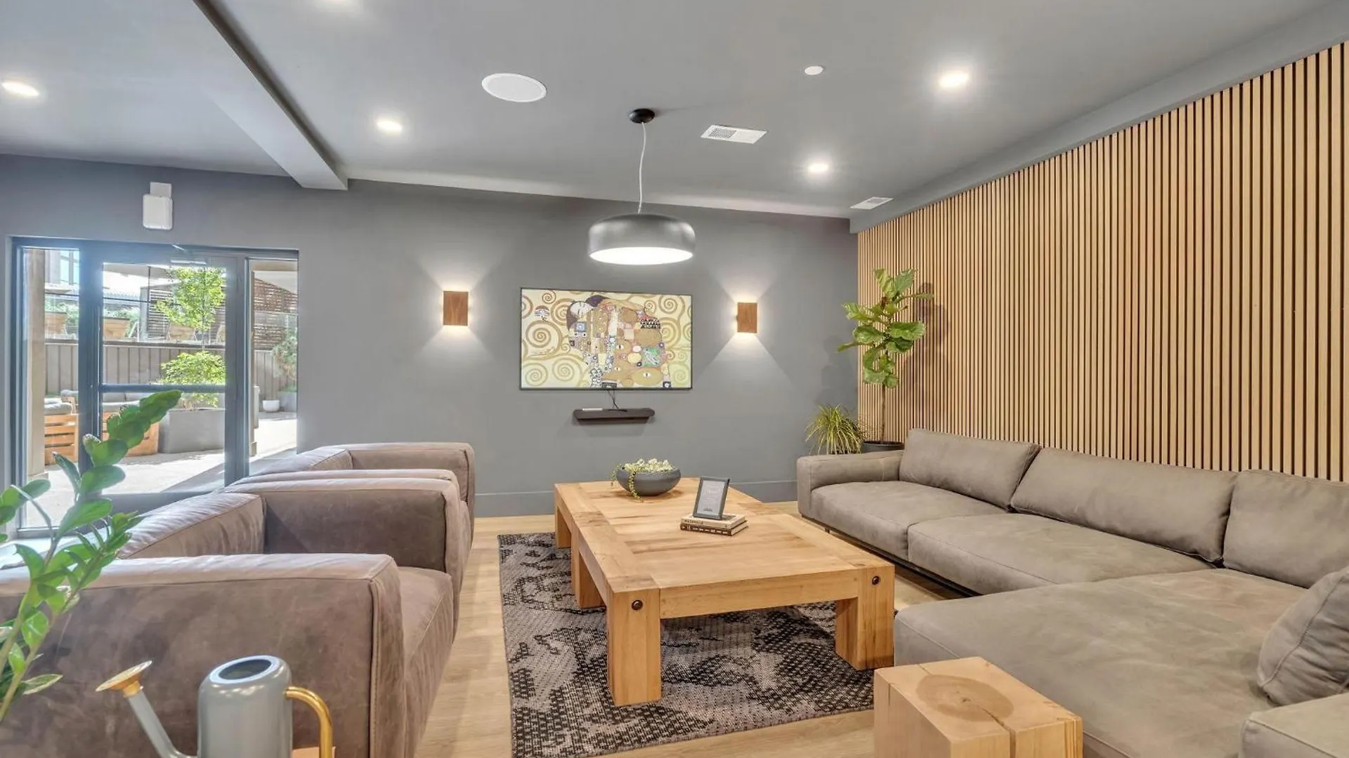 Ferienhaus Villa Hyve -Tropical Peach -Walk To Broadway - Pool&Gym! Nashville USA